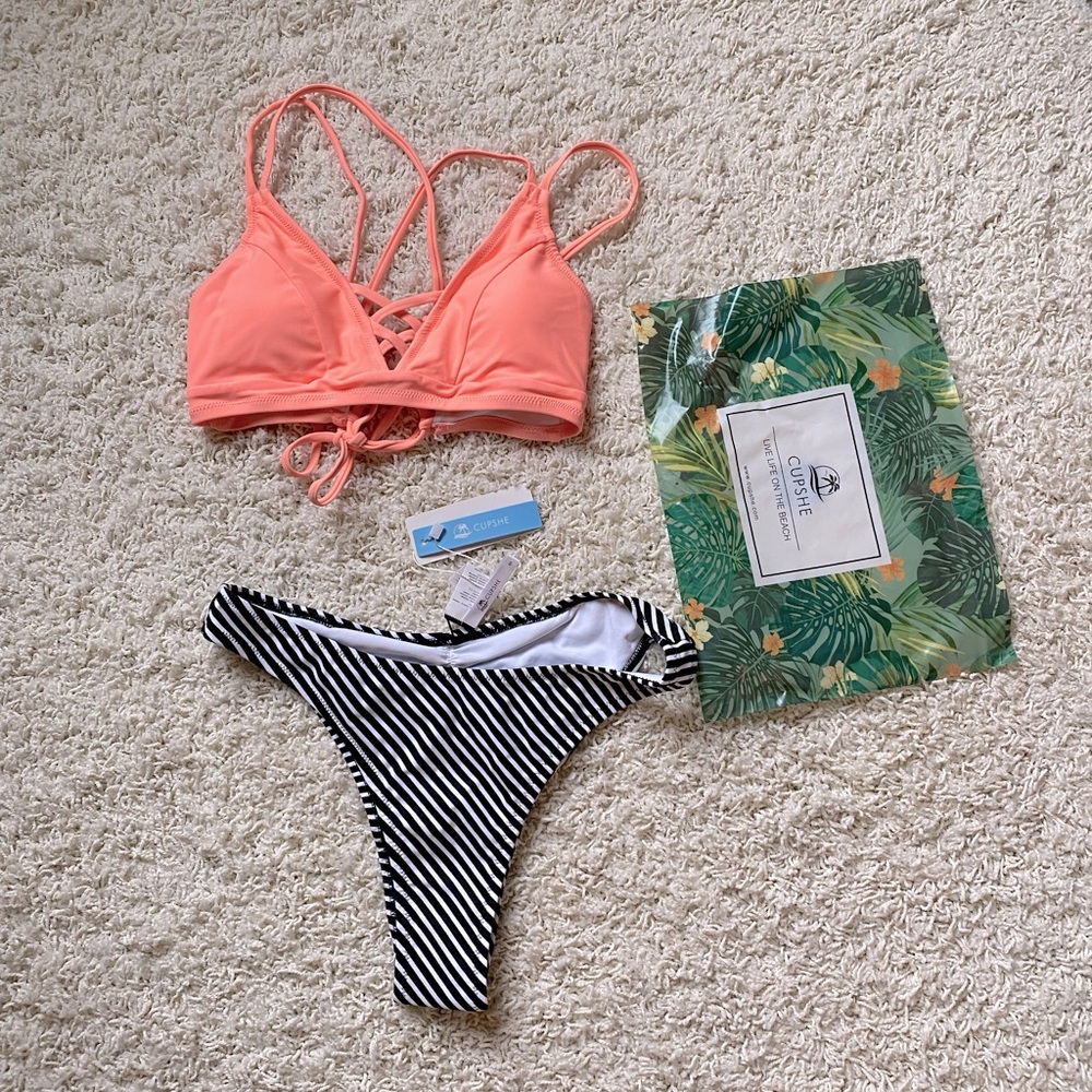 Brand NEW size S bikini
